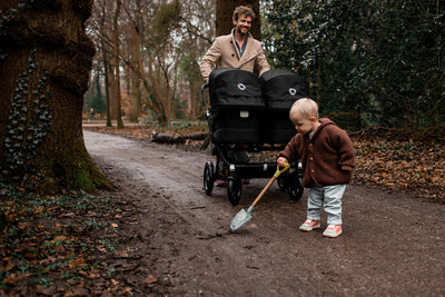 Gastblog: op pad met de kleintjes? Huur je kinderwagen, draagzak of loopfiets!
